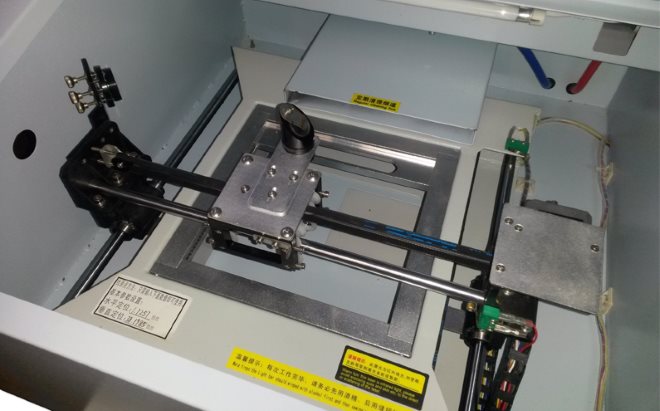 Лазерный гравер для печатей и штампов Raytronic S7 с воздушно-водяной системой охлаждения