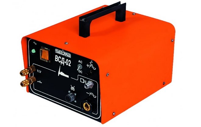 Сварочный осциллятор марки ВСД-02, используемый для стабилизации горения дуги